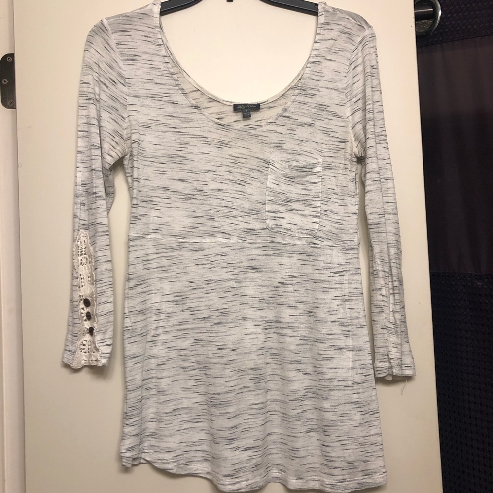 Lily Rose women’s top